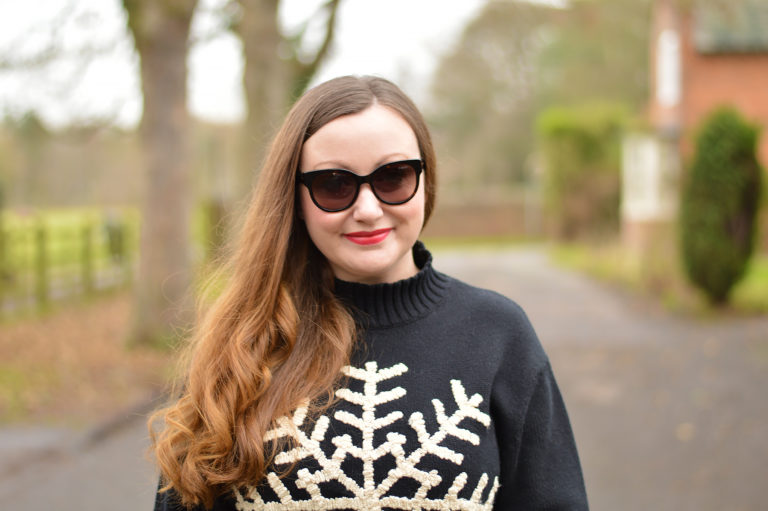 A Stylish Christmas Jumper Outfit – JacquardFlower