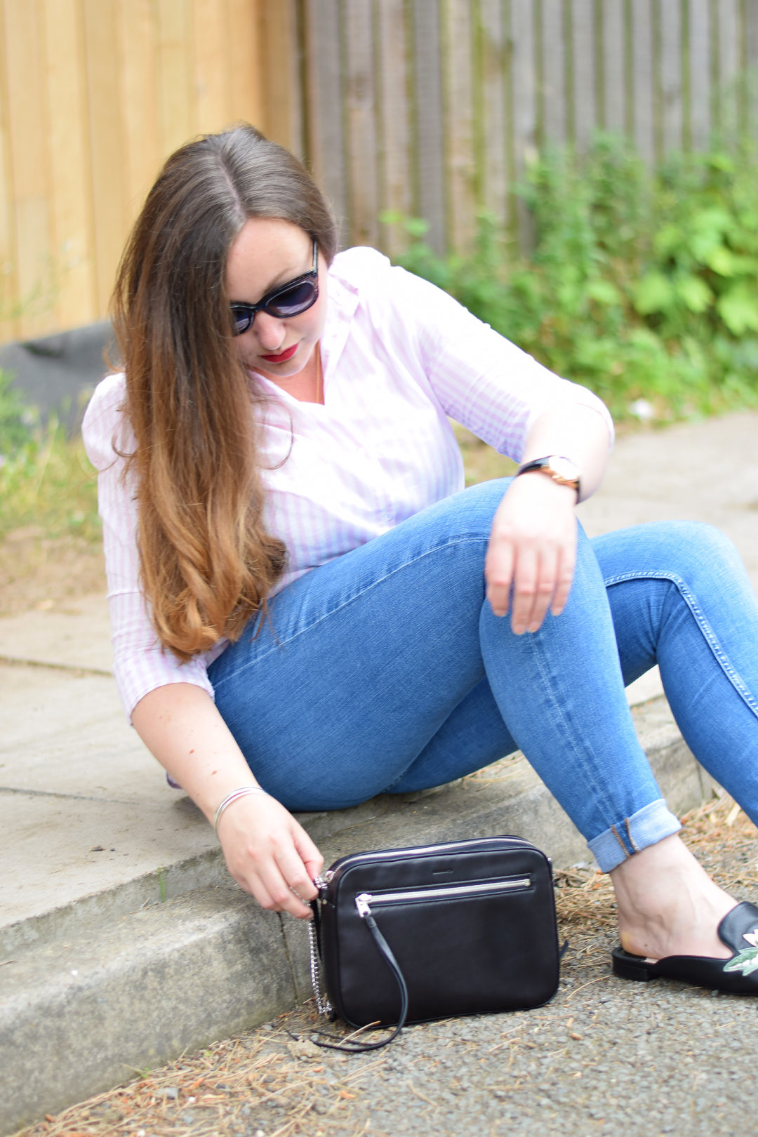 pink-striped-shirt-outfit-jacquardflower