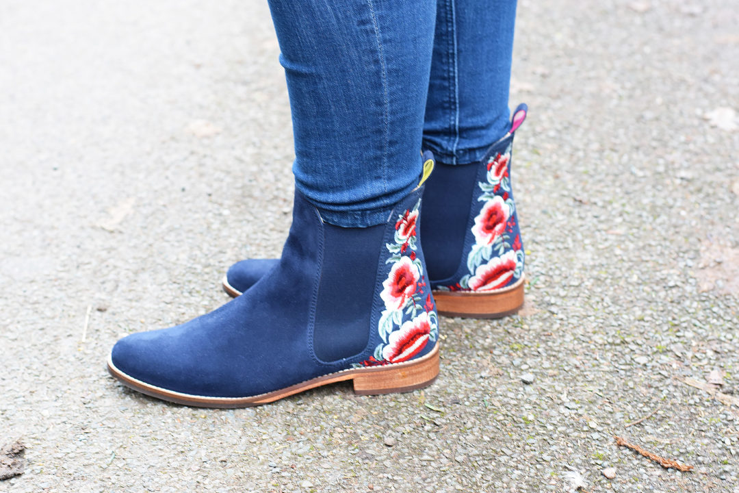 Joules Floral Embroidered Chelsea Boots Review – JacquardFlower