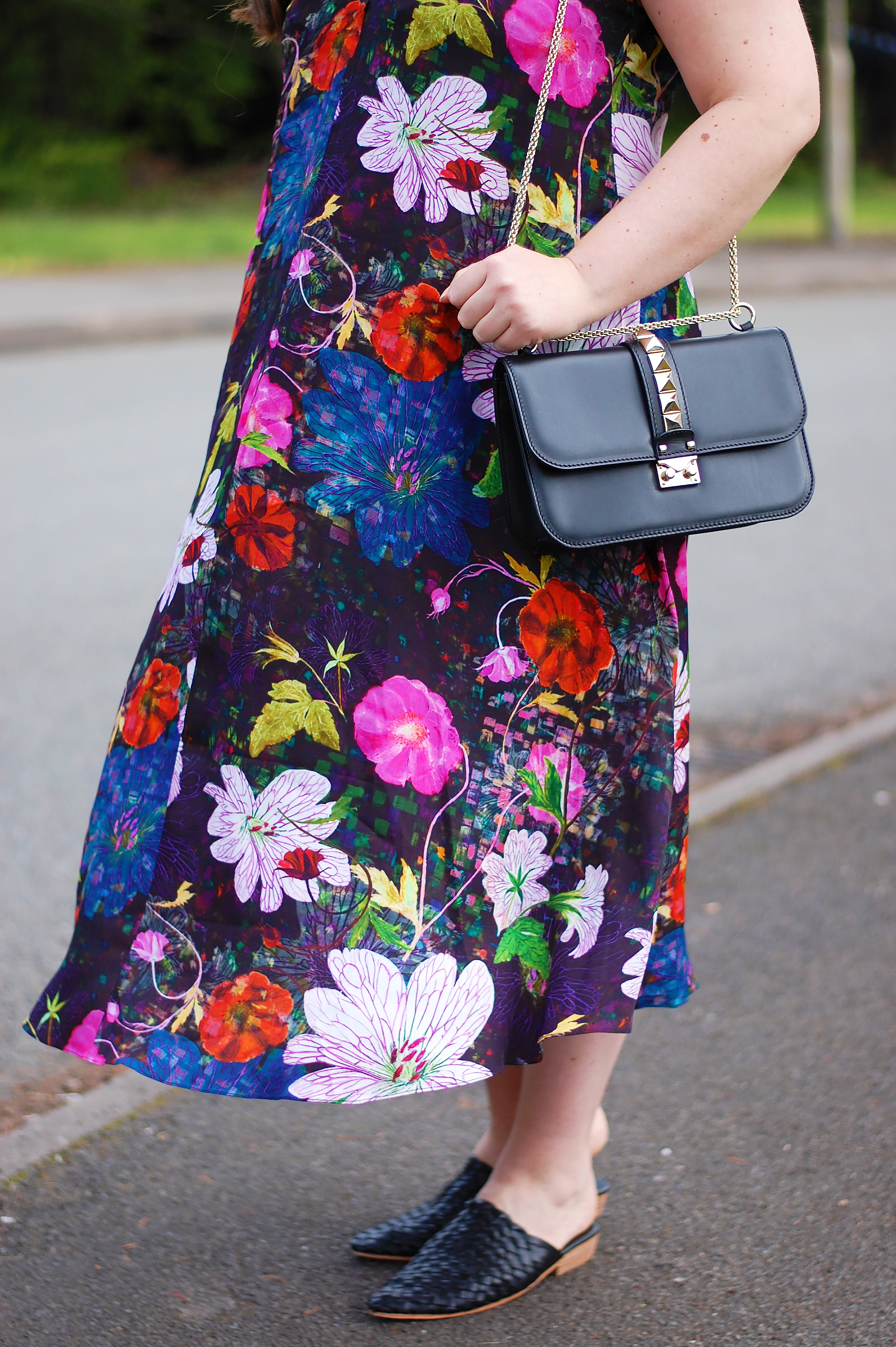 Pazuki Chelsea Flower Print Dress – JacquardFlower